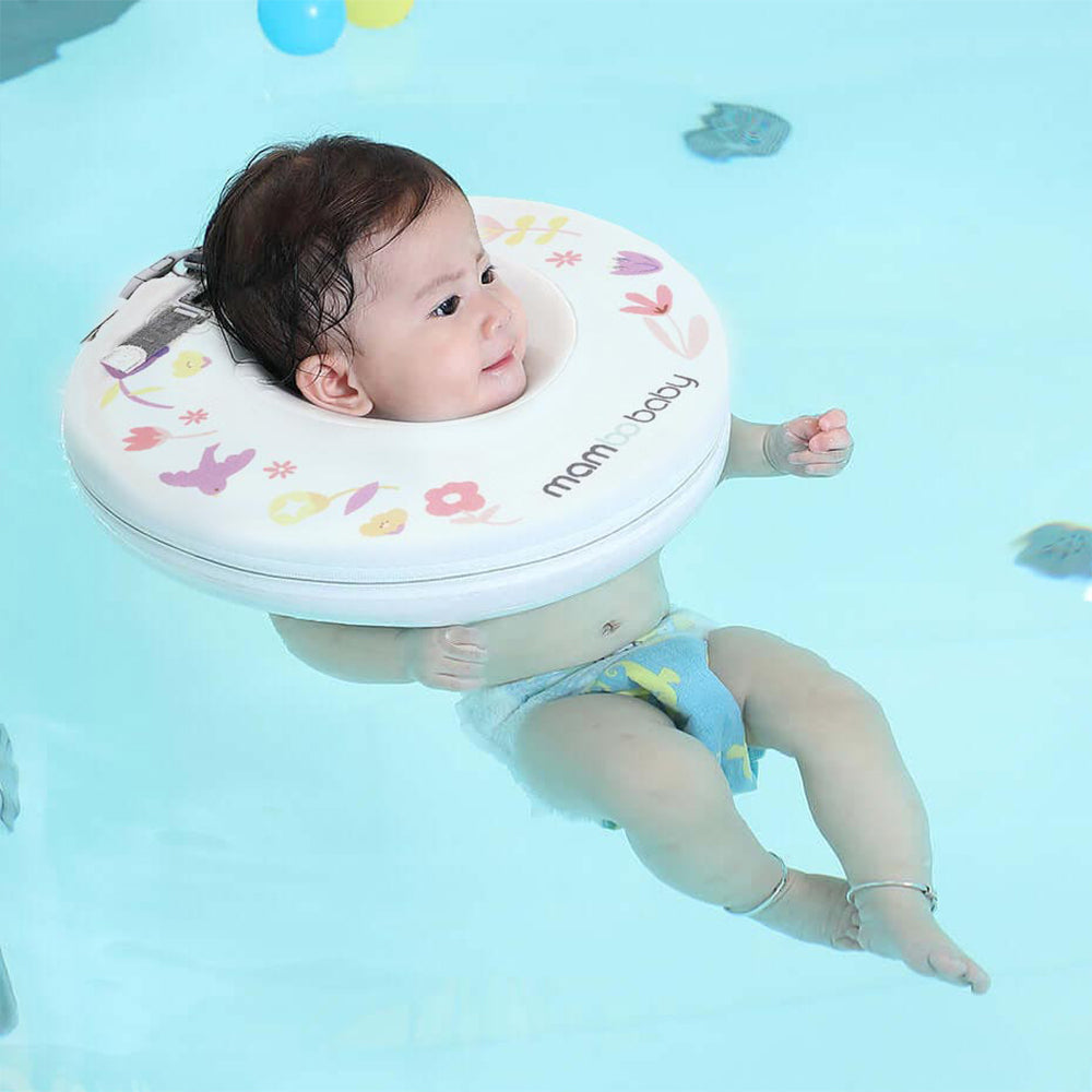 De Mambobaby™ Luxe Nek Zwemband in Bloemen en Bootjes designs voor baby's 0-12 maanden.